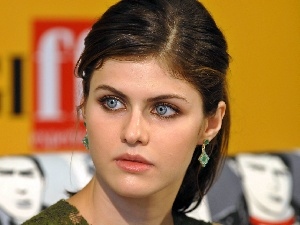 Alexandra Daddario, rapprochement, actress