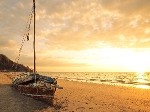 Beaches, sun, sea, west