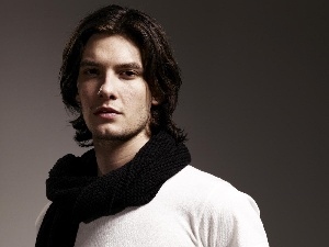 shawl, Ben Barnes