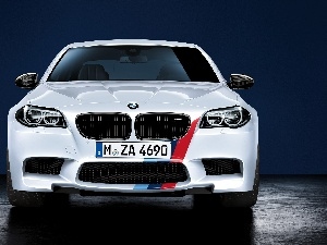 BMW 5 Series F10, BMW M5