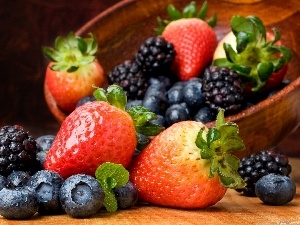 bowl, blueberries, strawberries, blackberries