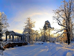 Park, bridges, winter