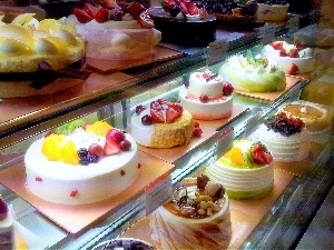 glass-case, cakes