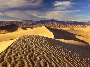 Mountains, clouds, Desert