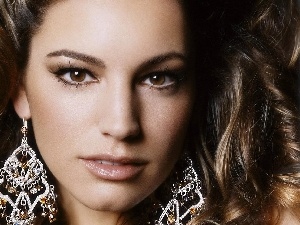 ear-ring, Kelly Brook