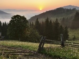 east, house, Fog, Mountains, sun, woods