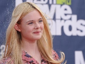 Elle Fanning