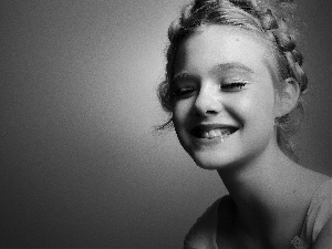 Smile, Elle Fanning