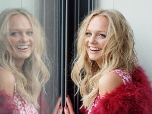 Mirror, Emma Bunton