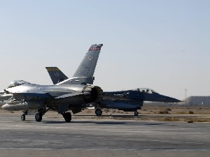 F-16, Fighters, airport