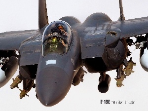 F-15 Strike Eagle, McDonnell Douglas