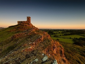 Hill, field, ruins