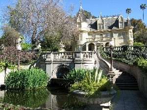 Garden, pond, palace