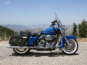 Harley Davidson Road King, blue