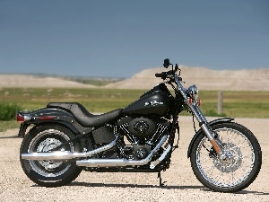 Harley Davidson Softail Night Trai