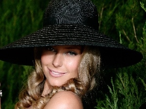 Hat, Smile, Jennifer Hawkins