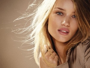 Lovely, Blonde, Rosie Huntington Whiteley