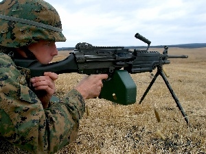 soldier, M249 SAW