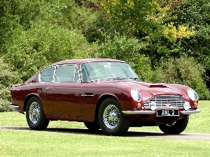 Aston Martin DB6