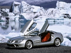 rocks, Mercedes SLR