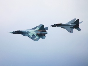 MIG -29M2, Suchoj T-50