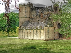 Monument, Castle