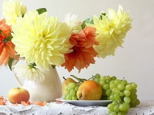 Fruits, napkin, dahlias