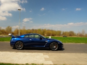 dark, @, Nissan GTR