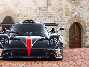 Revolution, Pagani Zonda