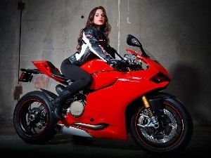 Paginale, Ducati, Beauty, brunette