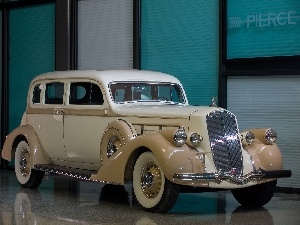 Pierce Arrow Deluxe 8 Touring Sedan