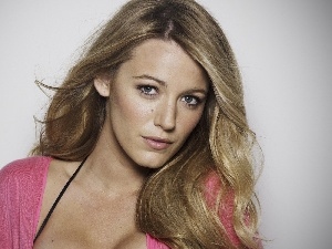 Pink, Sweater, Blake Lively