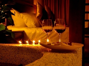Candles, plate, Wine