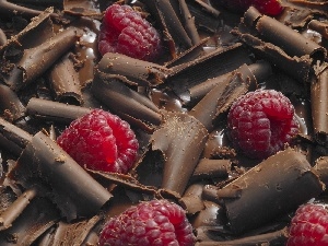 Chips, raspberries, chocolate