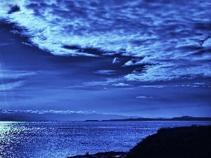 clouds, rays, sea