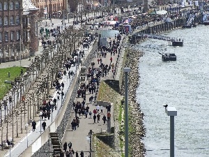 Rhine, along, Dusseldorf, promenade