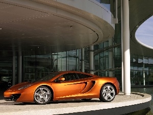 saloon, McLaren MP4-12C