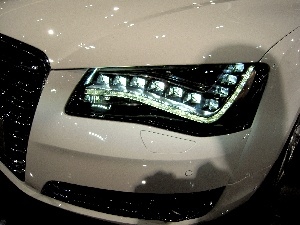 spotlight, Audi A8 D4