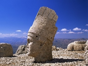 Mountains, Statue monument