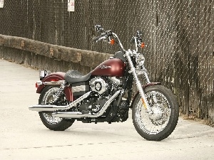 Engine, the spokes, Harley Davidson Dyna Street Bob
