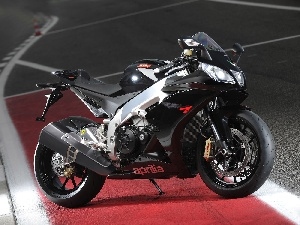 track, race, Aprilia RSV4