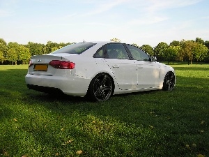 White, Audi A4 B8, Decreased