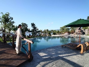 Pool, Women, bridges, Hotel hall, Wietnam, Spa