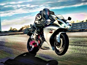 track, Yamaha R1