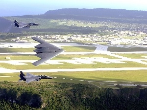 B-2 Spirit, bomber, fighter, airport, F-16